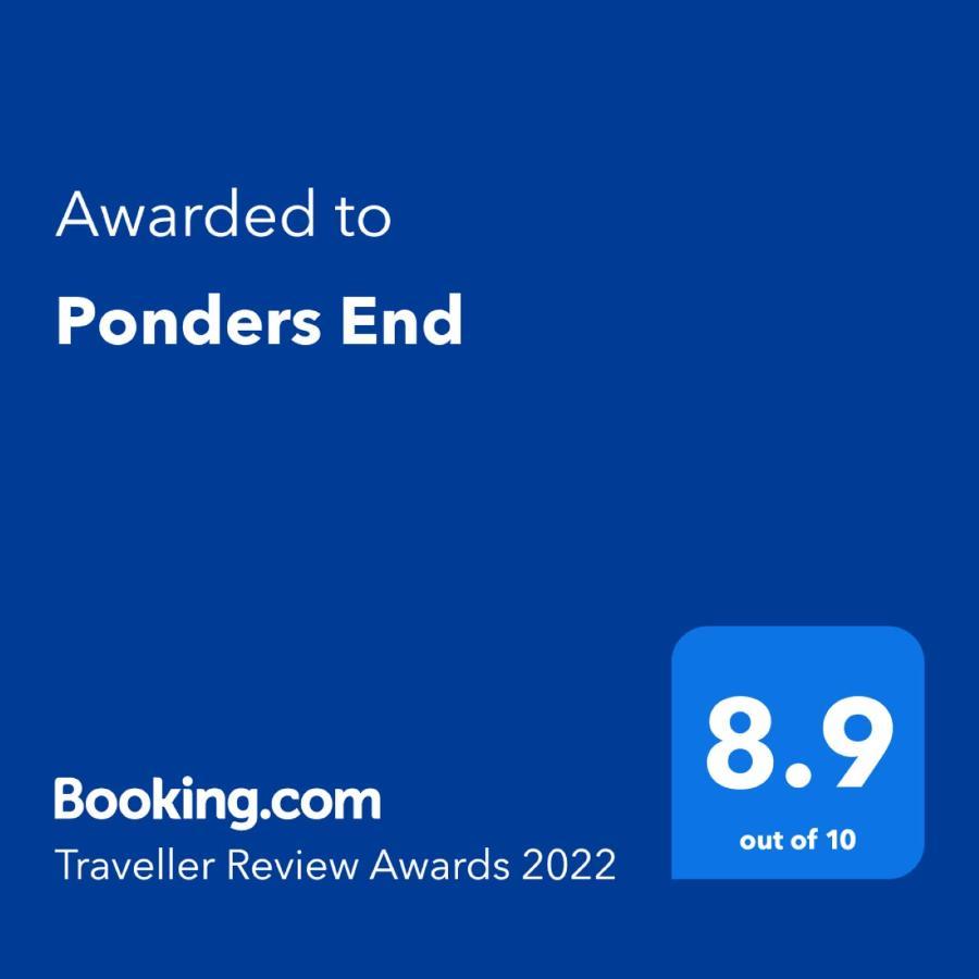 Bed and Breakfast Ponders End à Newport  Extérieur photo